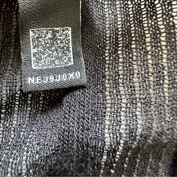 NEW!!! CHANEL women top size 42 or 6 US Authentic - Picture 8 of 12